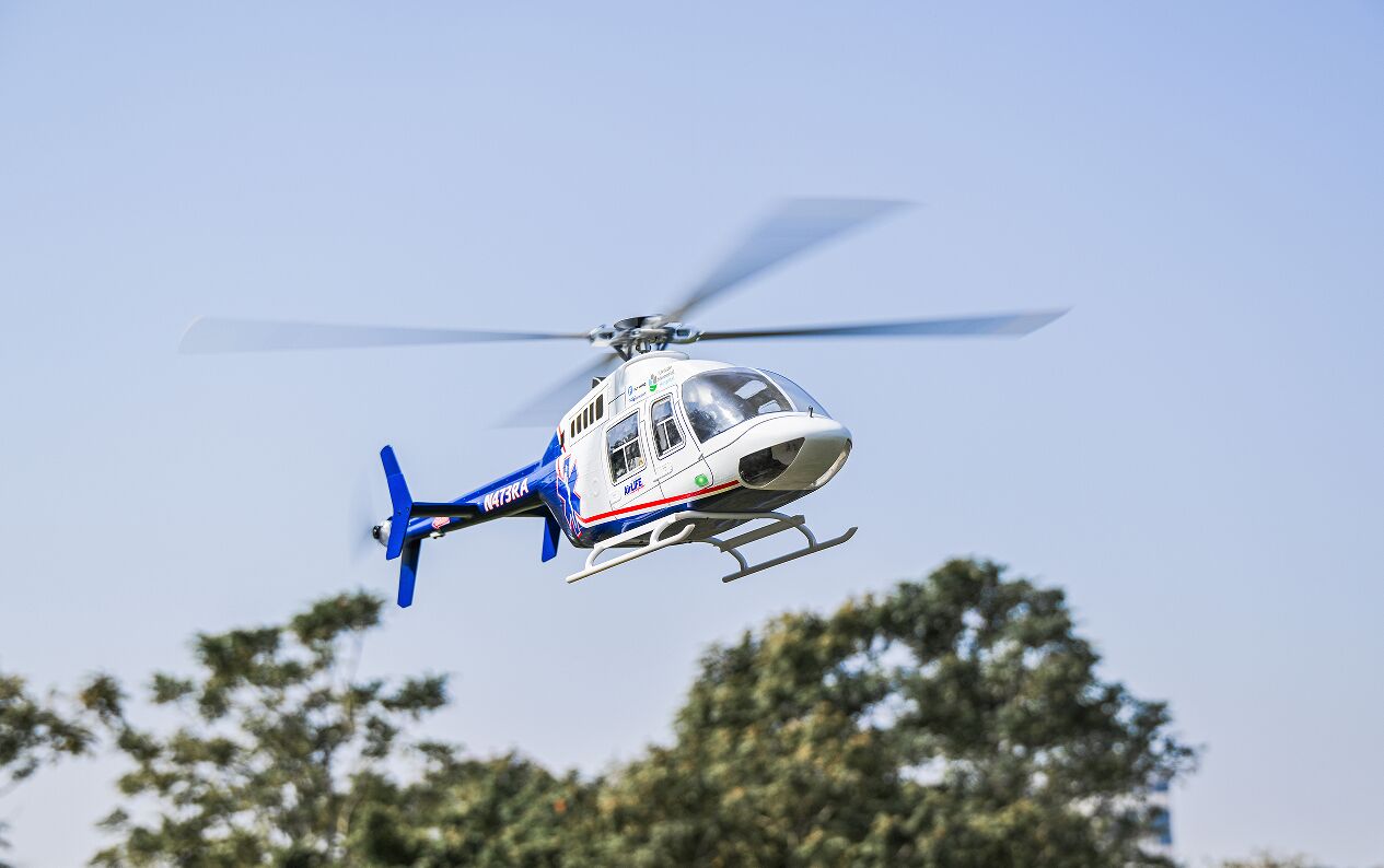 FLYWING BELL-407 2.4G 6CH 470-Class Quick-Release 4-Rotor Scale RC Helicopter Model with ACE Flight Controller, GPS Positioning & Left/Right-Hand Control RTF 