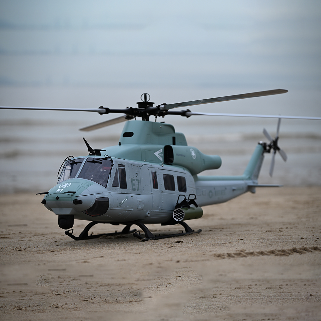 GOOSKY E2 UH-1Y 2.4G 6CH RC Helicopter Brushless Direct Drive Scale Model with LiDAR Positioning GPS Version Rescue Livery RTF (MODE1/MODE2 Switchable) 